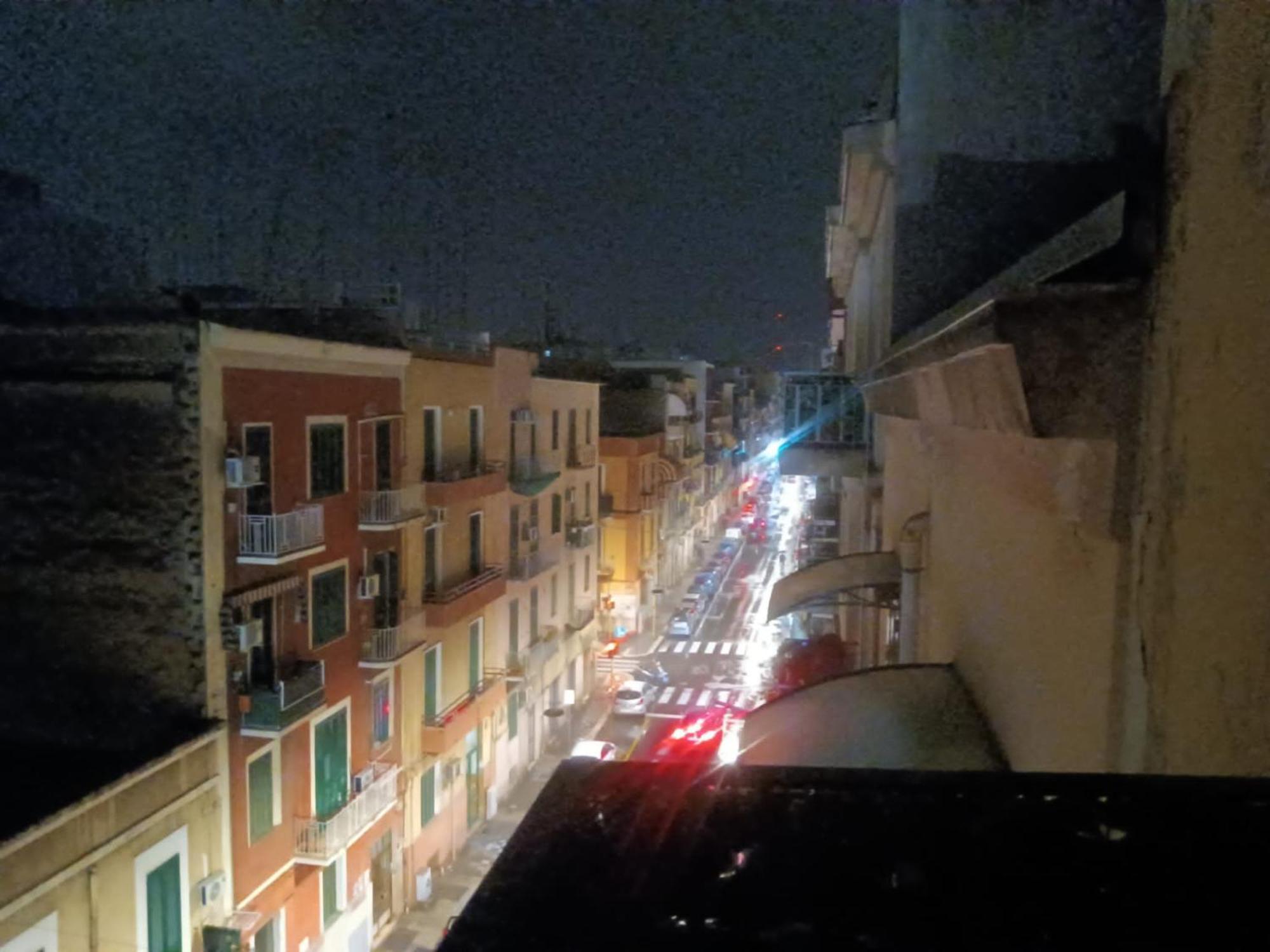 Pokoj Dla 2 Z Prywatnym Balkonem, Lazienka I Wejsciem Bari Dış mekan fotoğraf